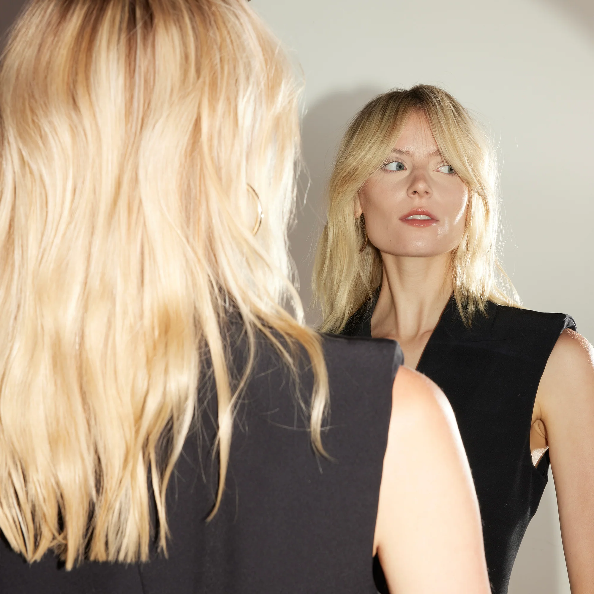 ORIBE Bright Blonde Shampoo For Beautiful Color 04