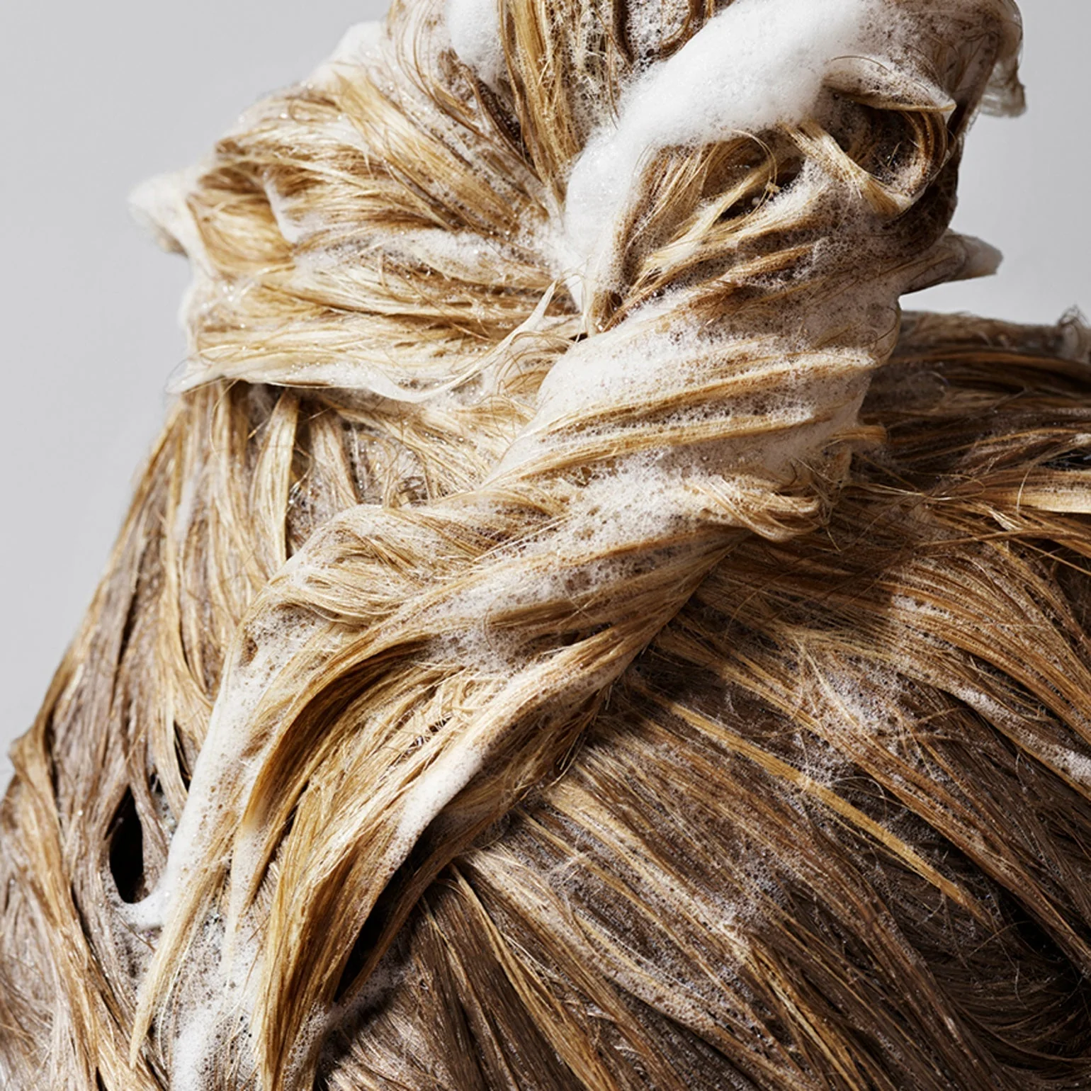 ORIBE Shampoo for Magnificent Volume 03