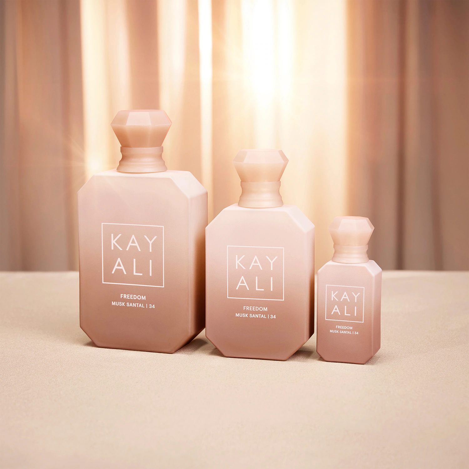 KAYALI Freedom Musk Santal 34 04